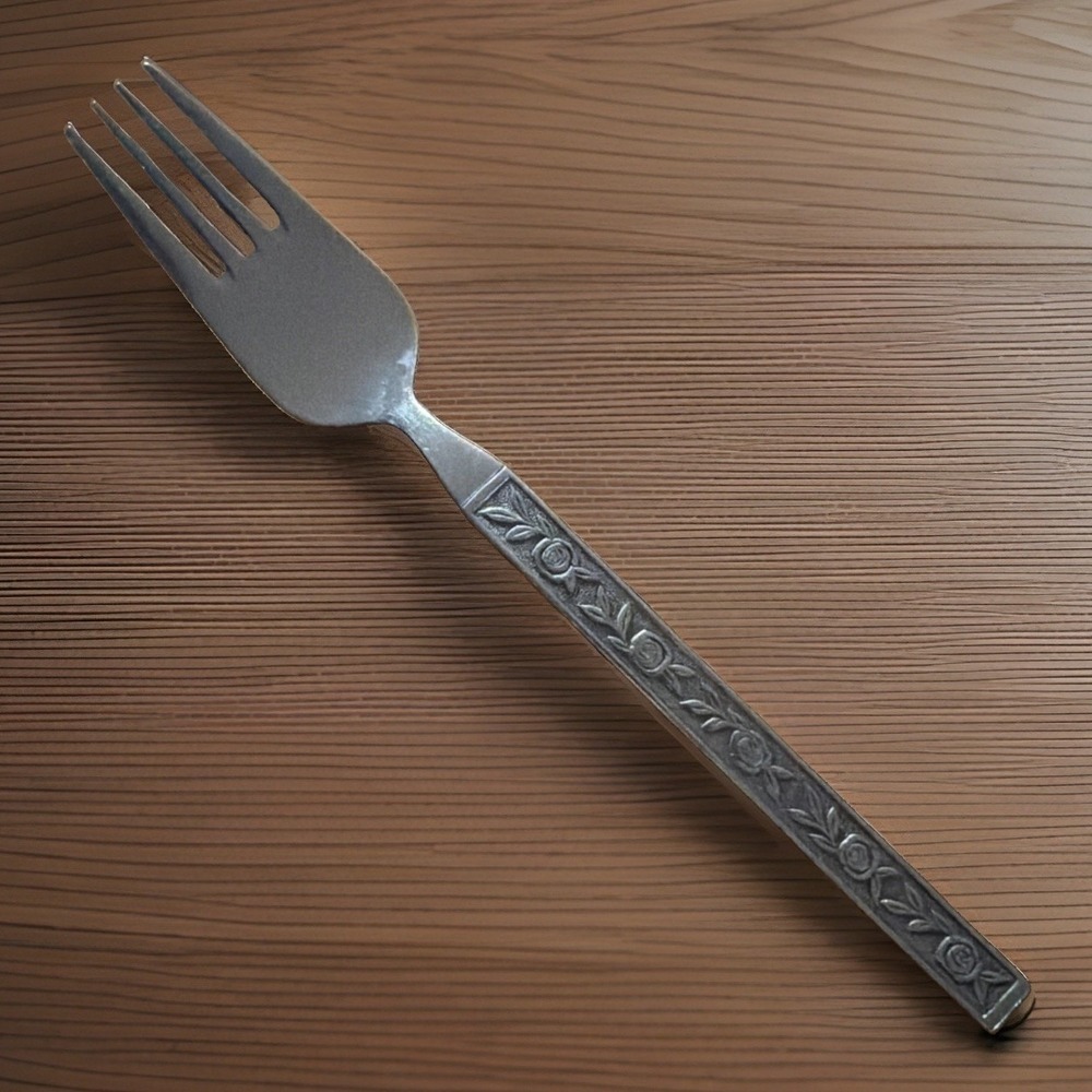 Vintage MEXICALY ROSE interpur Japan Stainless Silverware /Flatware -Dinner Fork